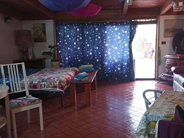 Appartamento in affitto in Via Carlo Pisacane, Tribunali, Napoli