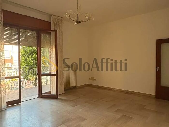 Appartamento quadrilocale in affitto in Viale Giovanni Pascoli, Rimini