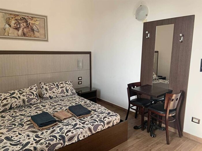 Appartamento monolocale in affitto in Borgo Ognissanti Il Prato, Firenze