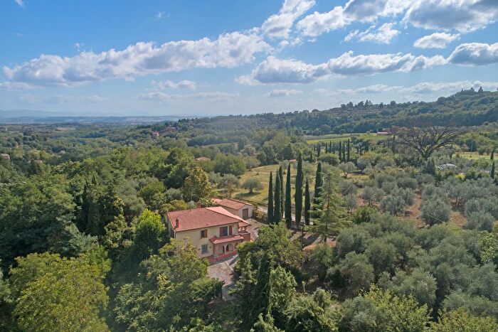 Casa in vendita in Montepulciano