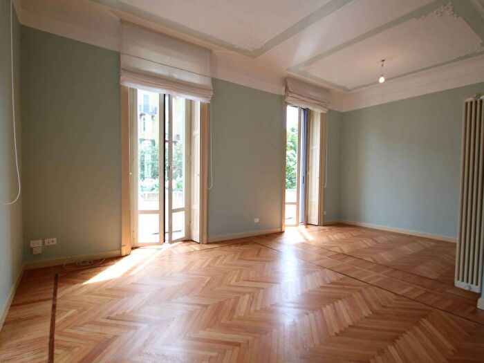 Appartamento trilocale in affitto in Via George Washington, Washington, Milano