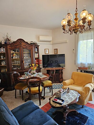 Appartamento con 5 locali in vendita in Ravenna