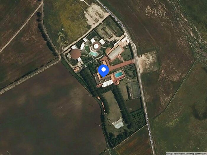 Appartamento con 8 locali in vendita in Via Giacomo Monticelli Lecce Le Italia, Lecce