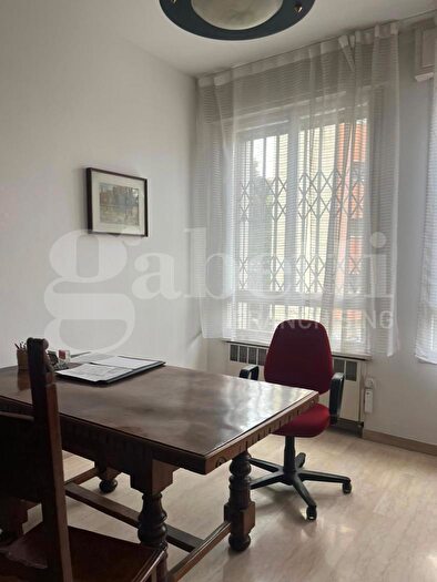 Appartamento con 5 locali in vendita in Via del Lavoro, Bologna