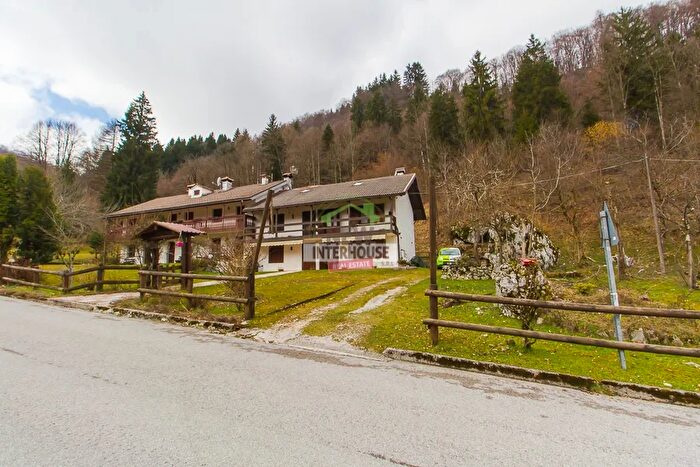 Casa con 5 locali in vendita in Località Pezzeda Barcis, Barcis