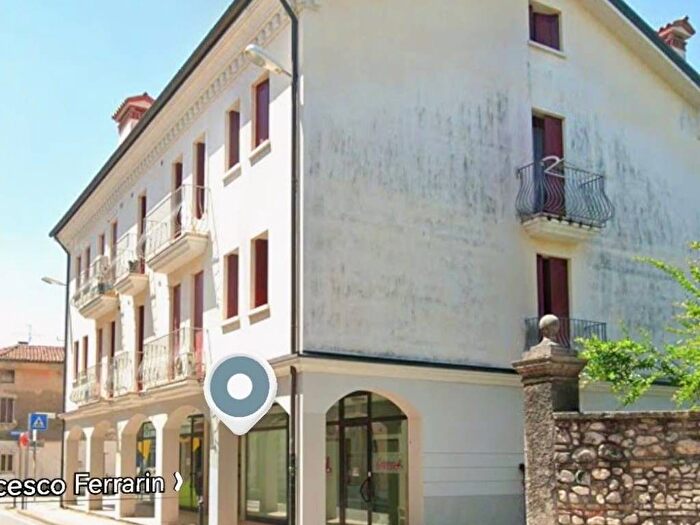 Appartamento monolocale in affitto in Via Castelletto, Centro, Thiene