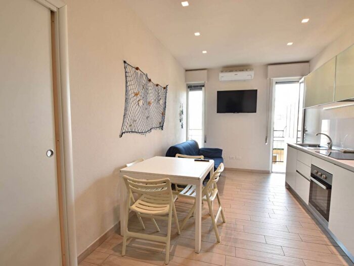 Appartamento bilocale in affitto in Corso Europa, Centro, Loano