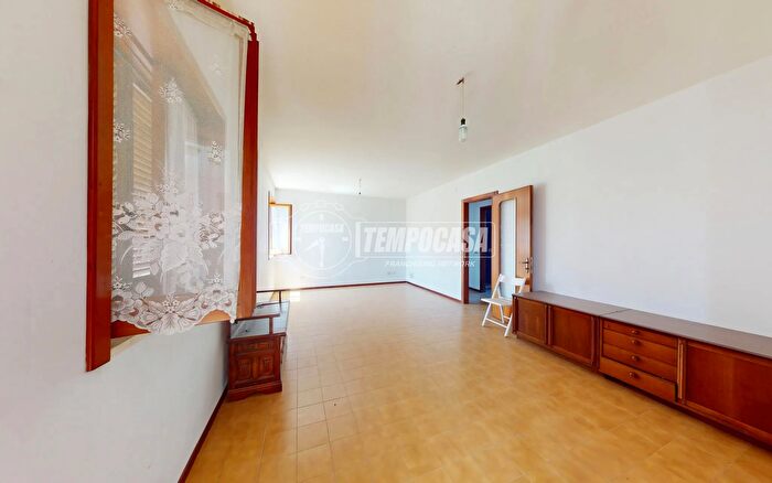 Appartamento quadrilocale in vendita in Via Campobasso, Lecce