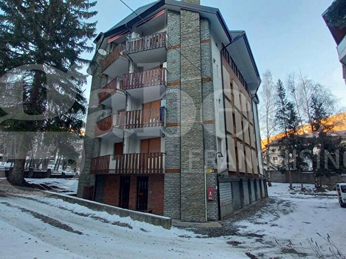 Appartamento quadrilocale in affitto in Via Verdi, Centro, Bardonecchia