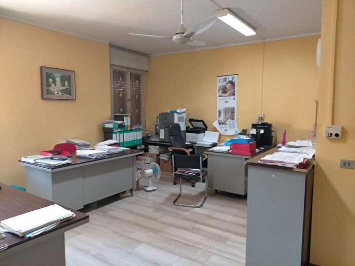 Appartamento quadrilocale in vendita in Via Monzambano, Sassuolo