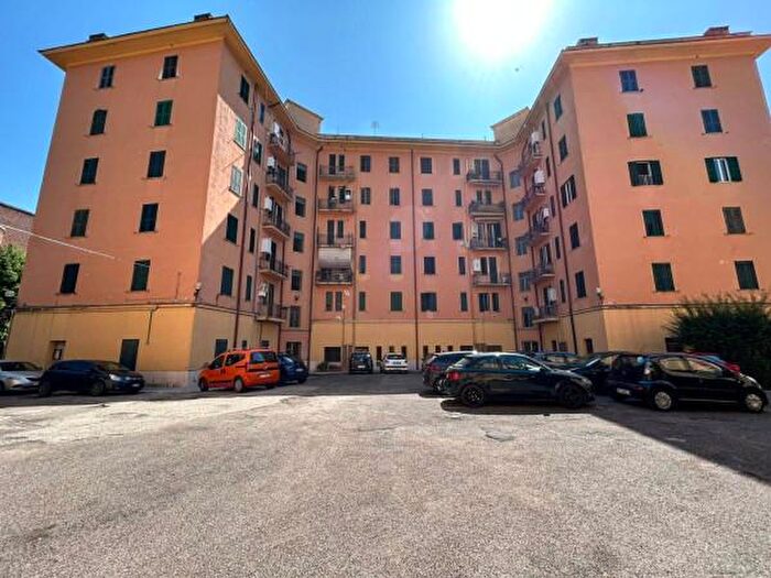 Appartamento trilocale in vendita in Corso Giuseppe Garibaldi, Orte