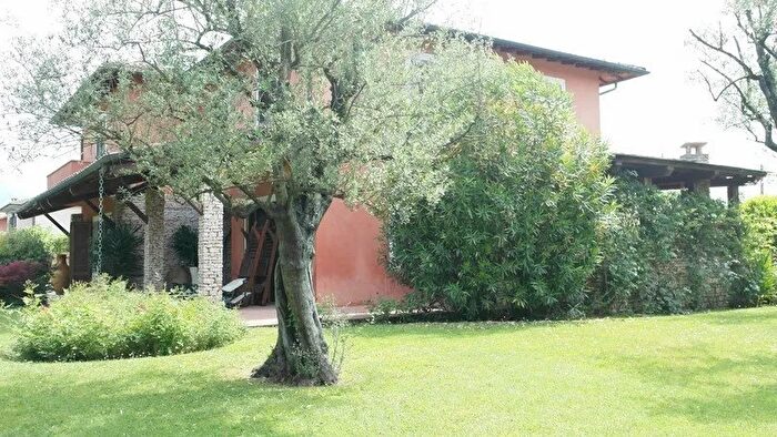 Casa quadrilocale in affitto in Via Ammiraglio Morin a, Forte Dei Marmi