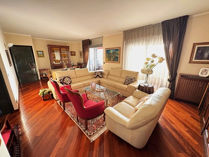 Appartamento con 6 locali in vendita in Strada Torino Fornaci Beinasco Torino Piemonte Italia, Beinasco