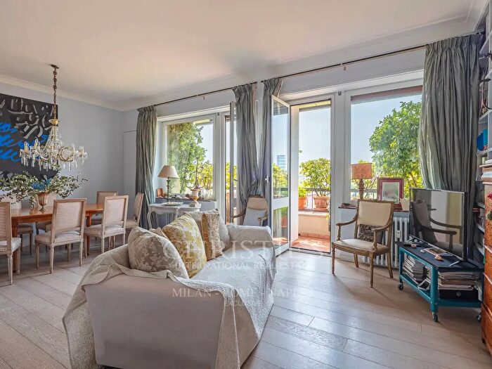 Appartamento quadrilocale in vendita in Corso Giuseppe Garibaldi, Milano