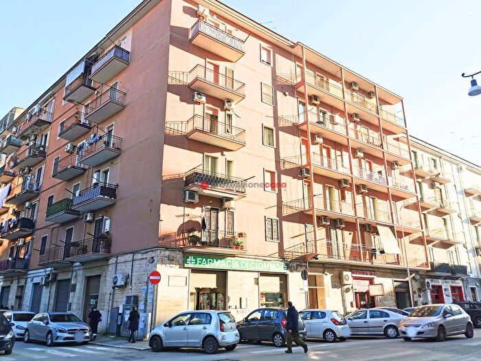 Appartamento trilocale in vendita in Via Vittime Civili, Foggia