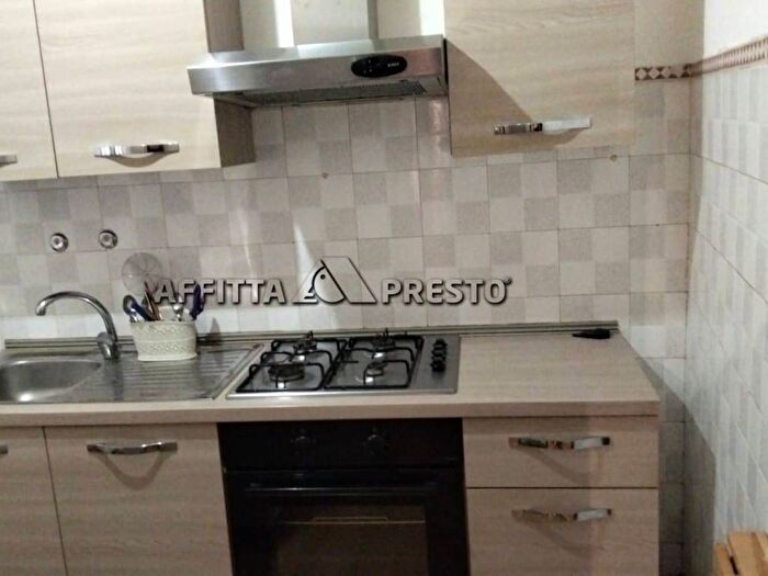 Appartamento trilocale in affitto in CORSO GARIBALDI, Centro Storico, Forlì