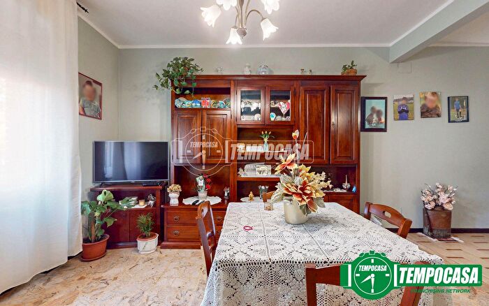 Appartamento quadrilocale in vendita in Via Roma, Arquata Scrivia