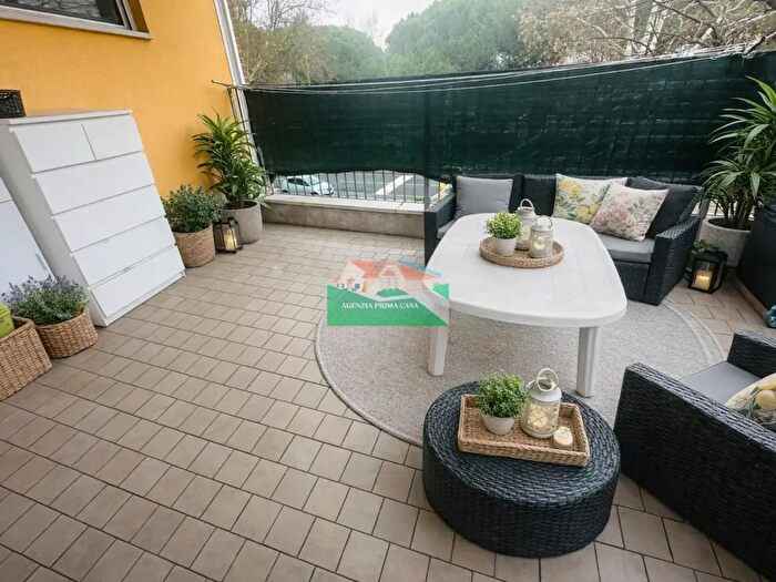 Appartamento trilocale in vendita in Viale Enrico Mattei, Ravenna