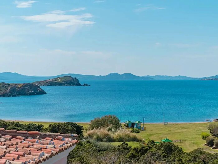 Appartamento quadrilocale in vendita in Arzachena