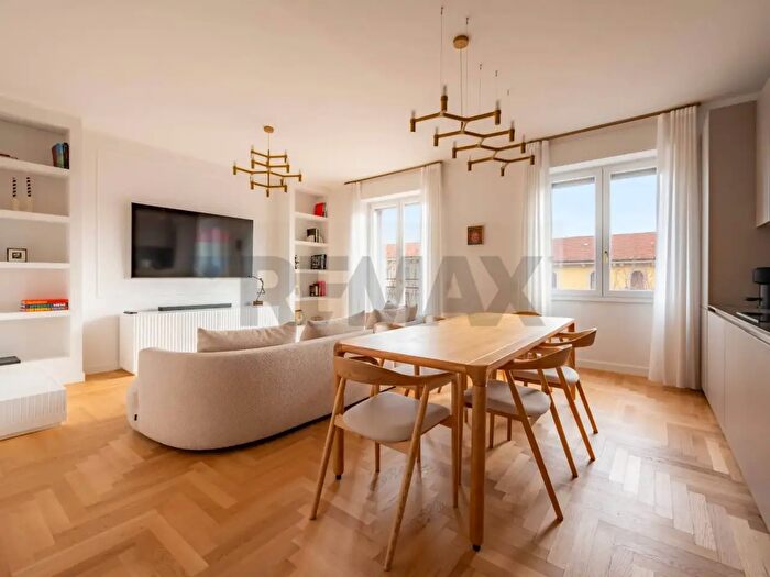 Appartamento trilocale in vendita in Piazzale Damiano Chiesa, Milano