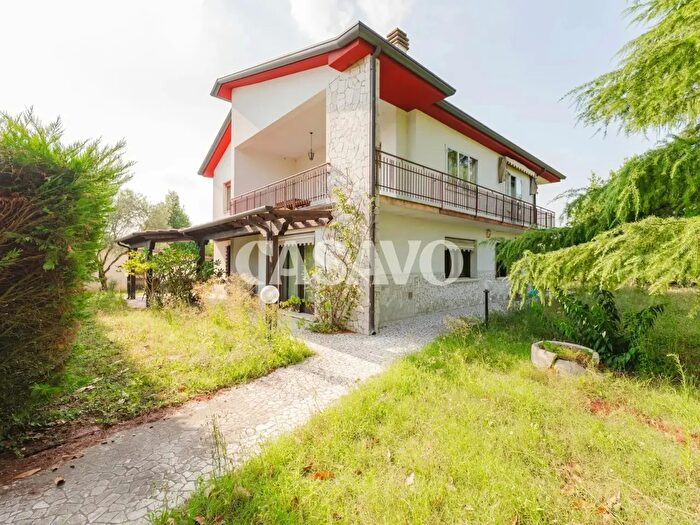 Casa con 6 locali in vendita in Via dei Mille, Venezia