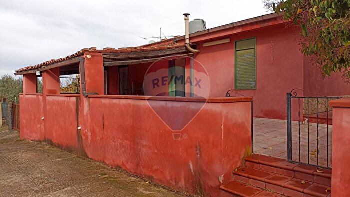 Casa trilocale in vendita in Contrada Donnagona, Chiaramonte Gulfi