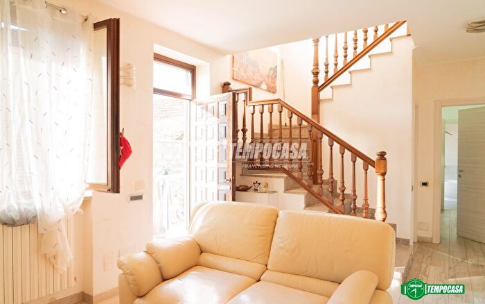 Casa trilocale in vendita in Via Gioacchino Rossini, Nova Milanese