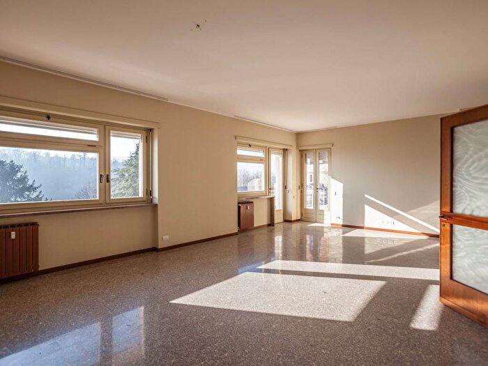 Appartamento con 6 locali in affitto in Strada Castiglione Alto, Centro, Castiglione Torinese