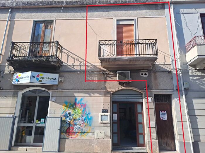 Appartamento trilocale in vendita in Via Mandanici, Barcellona Pozzo Di Gotto