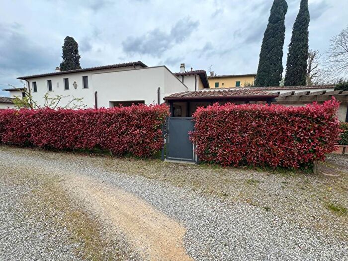 Casa con 5 locali in affitto in Via del Padule, Rimaggio, Bagno a Ripoli