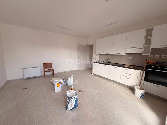 Appartamento trilocale in affitto in Via Pietro Nenni, San Giacomo Santa Barbara, Nettuno