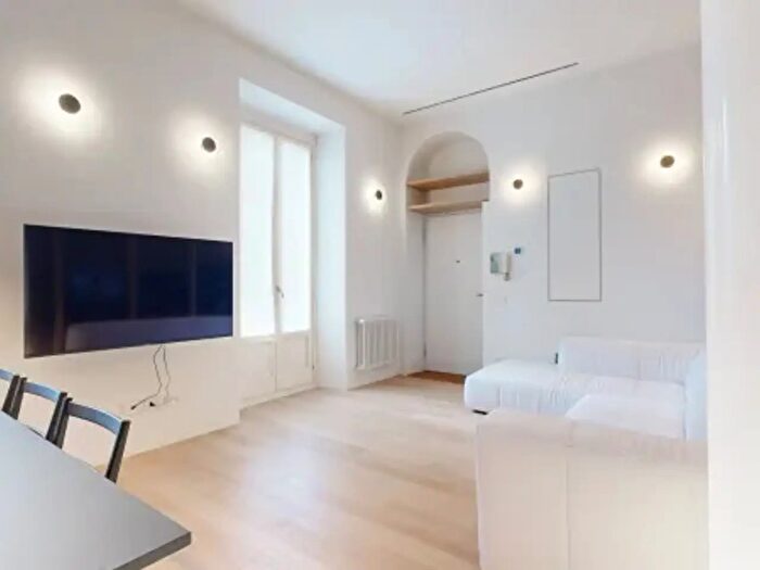 Appartamento trilocale in affitto in Via Antonio Kramer, Milano