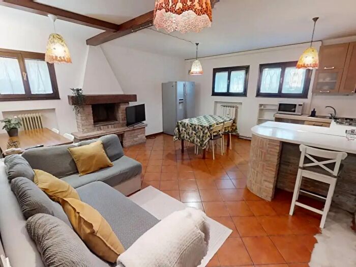 Appartamento quadrilocale in affitto in Via Sonnino Sidney, Padova