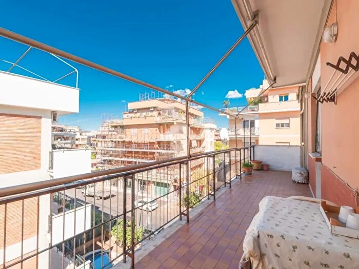 Appartamento bilocale in vendita in Via Gaetano Perusini, Roma