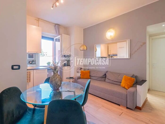 Appartamento bilocale in vendita in Via Privata Baveno, Milano