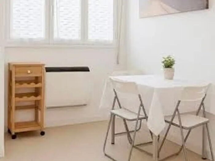 Appartamento monolocale in affitto in Via Sardegna, Milano