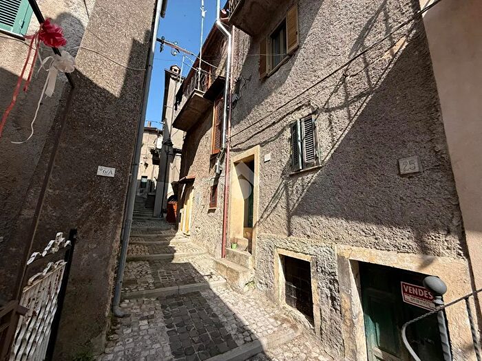 Appartamento trilocale in vendita in Via dei Fabbri, Trevi Nel Lazio