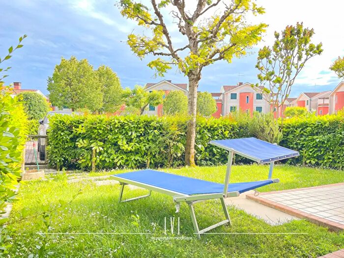 Appartamento trilocale in affitto in Via Tamigi, Cavallino Treporti