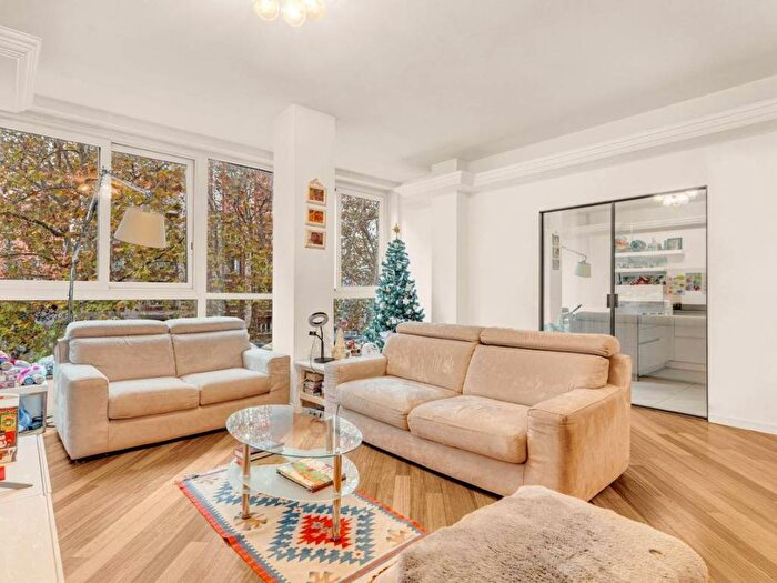 Appartamento quadrilocale in affitto in Città Studi, Milano