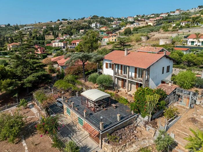 Casa con 5 locali in vendita in Via Padre Semeria, Sanremo