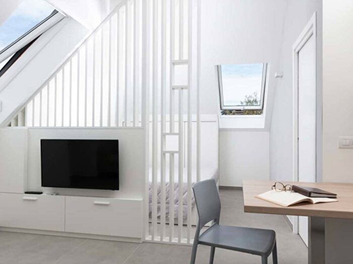 Appartamento bilocale in affitto in Viale Cirene, Porta Romana Medaglie dOro, Milano