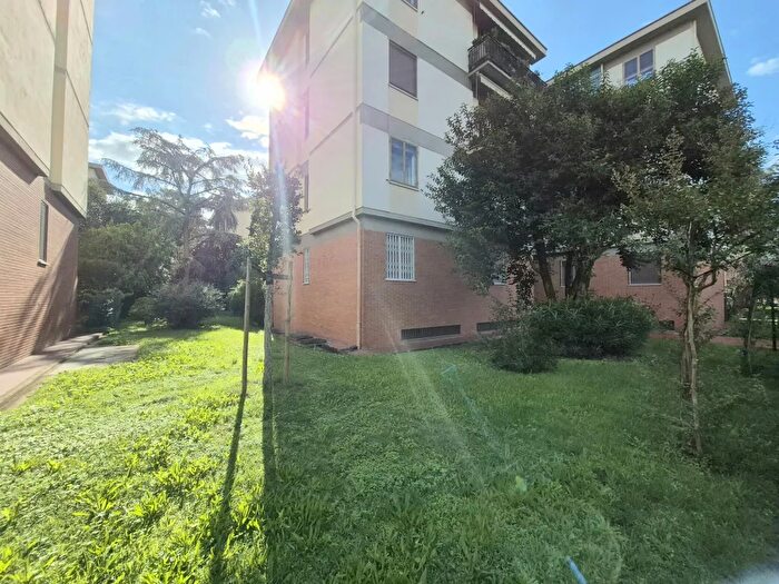 Appartamento con 5 locali in vendita in Via del Rondinino, Firenze