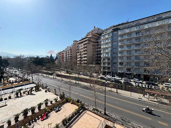 Appartamento con 6 locali in vendita in Via della Libertà, Palermo