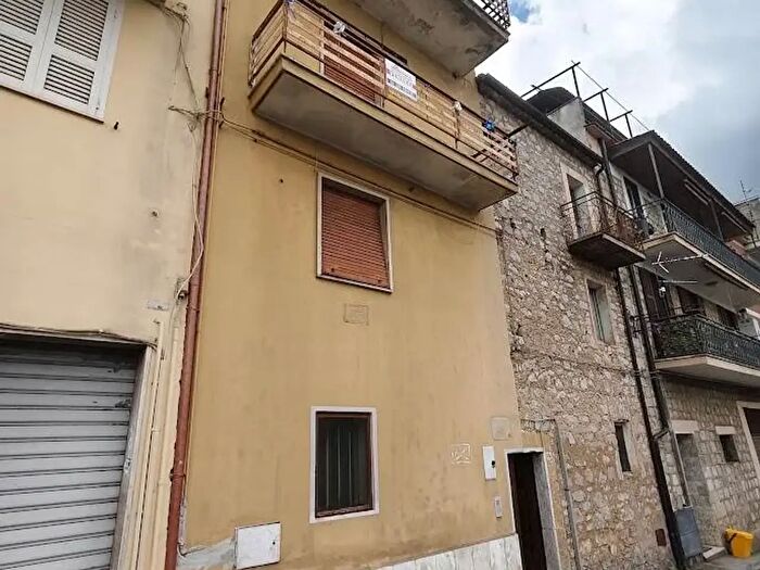 Appartamento trilocale in vendita in Via Arringo Snc, Sonnino