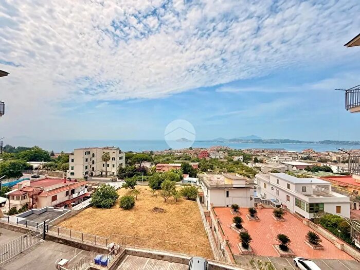 Appartamento quadrilocale in vendita in I Traversa Coste d'Agnano, Pozzuoli
