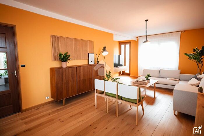 Appartamento con 6 locali in vendita in Via Torino, Trofarello