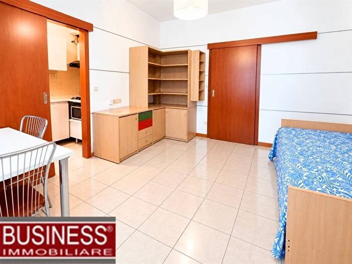 Appartamento monolocale in affitto in Via Cardinale Mezzofanti, Farini, Milano
