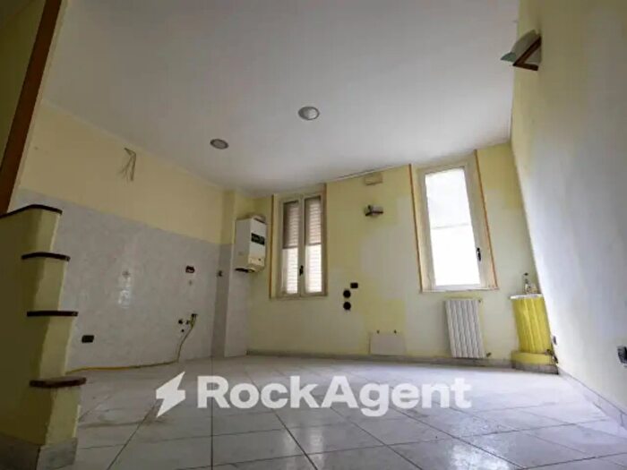 Appartamento trilocale in vendita in Via Vincenzo dAmato, Catanzaro
