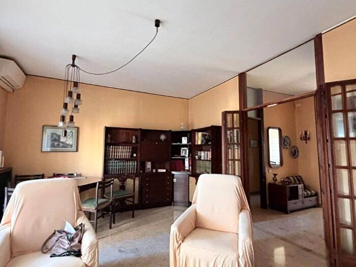 Appartamento trilocale in affitto in Via Gallarate, Certosa, Milano