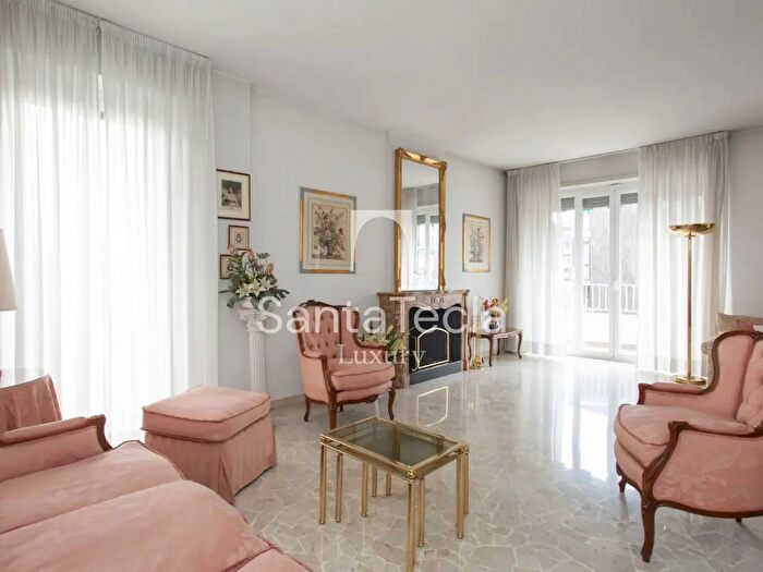 Appartamento quadrilocale in vendita in Giacomo Boni, Milano